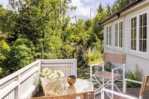 Cabin, 3 Bedrooms, Balcony, Garden View | Balcony - Cabin, 30 m to the Sea, 25 min Oslo, 10 min Tusenfryd (Frogn)