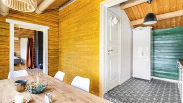 Hytte, 3 soverom, balkong, hageutsikt | Spiseområde