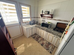 Private kitchen - Well-located apartment 2 minutes from Agdal station (Rabat)