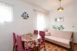 Dining - 3-Bedroom Holiday Apartment Senka #3 (Orebic)