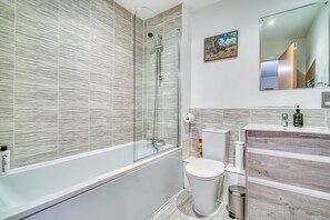 Shower - Apartment 422 (Salford)