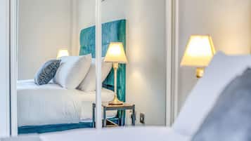 2 quartos, individualmente decorados, individualmente mobiliados