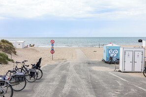Beach - 2 bedroom accommodation in Oostduinkerke (Oostduinkerke)