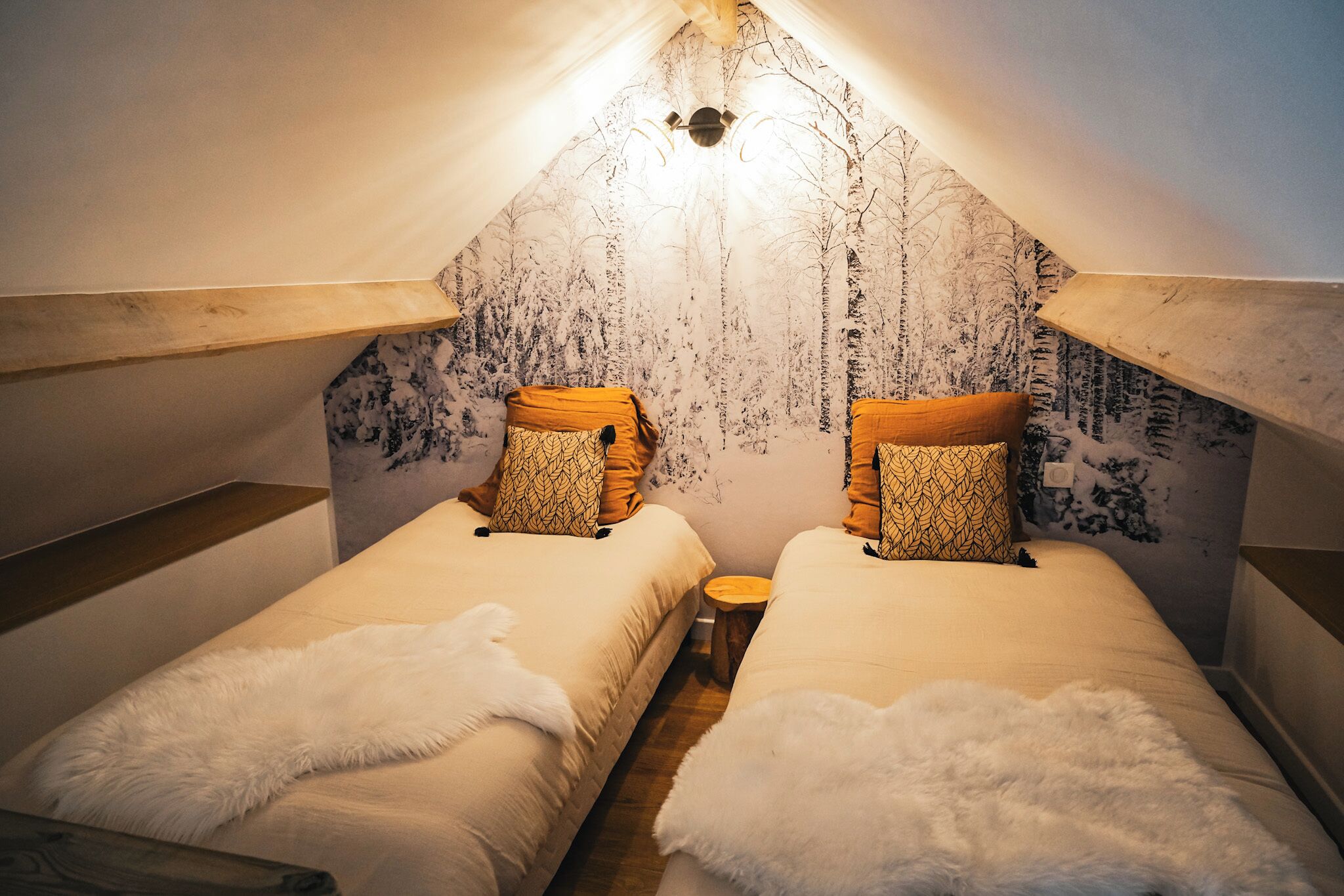 Internet, bed sheets