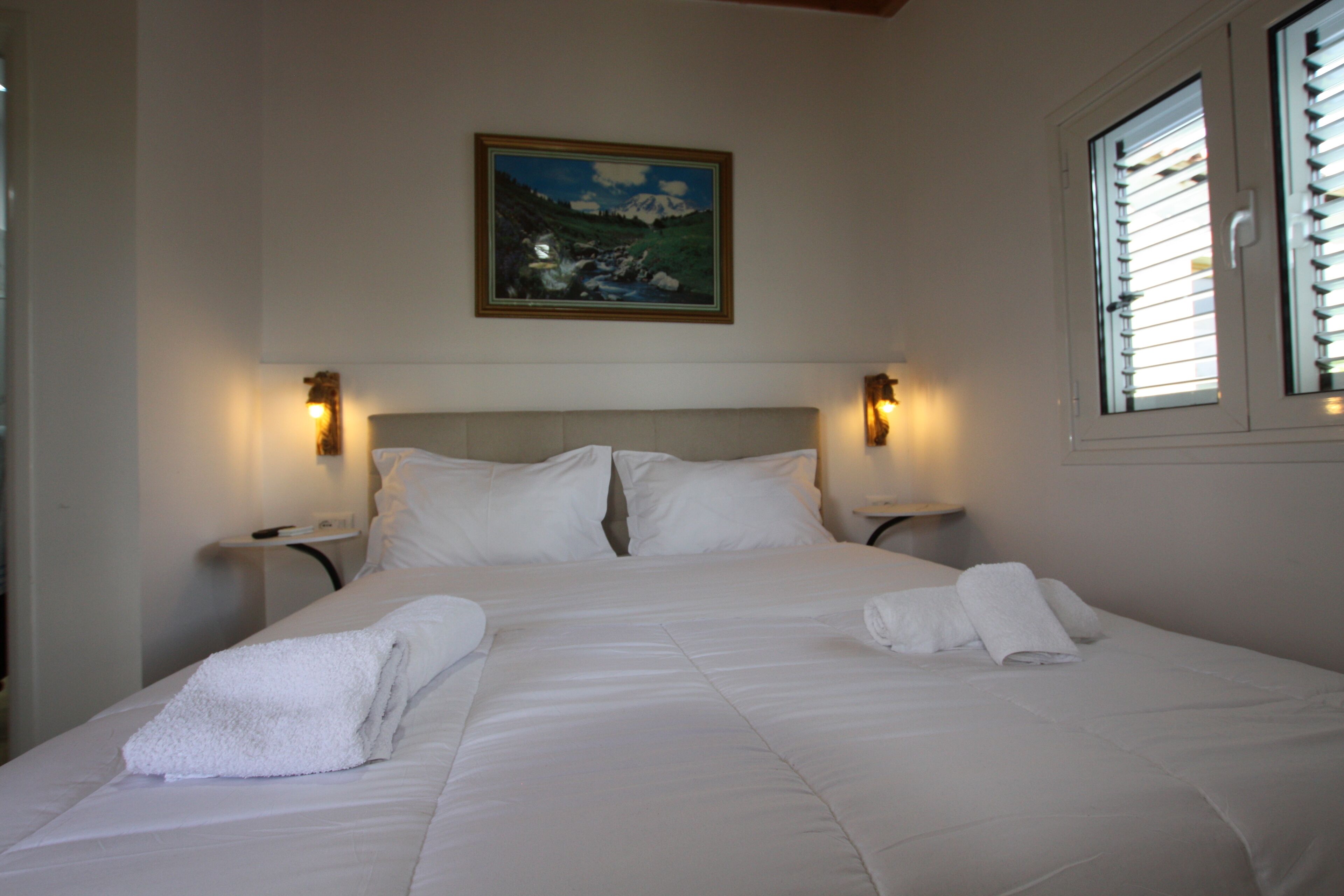 Double Room, Balcony | Blackout drapes, soundproofing, iron/ironing board, free WiFi