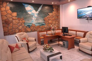 Reception - Hotel Buzi Berat (Berat)