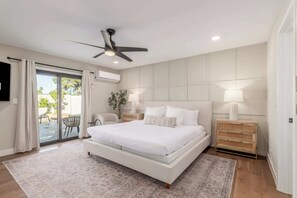3 bedrooms, desk, iron/ironing board, travel cot - NEW |The Pembrook @ Shaw Butte | Pool + Gameroom (Scottsdale)
