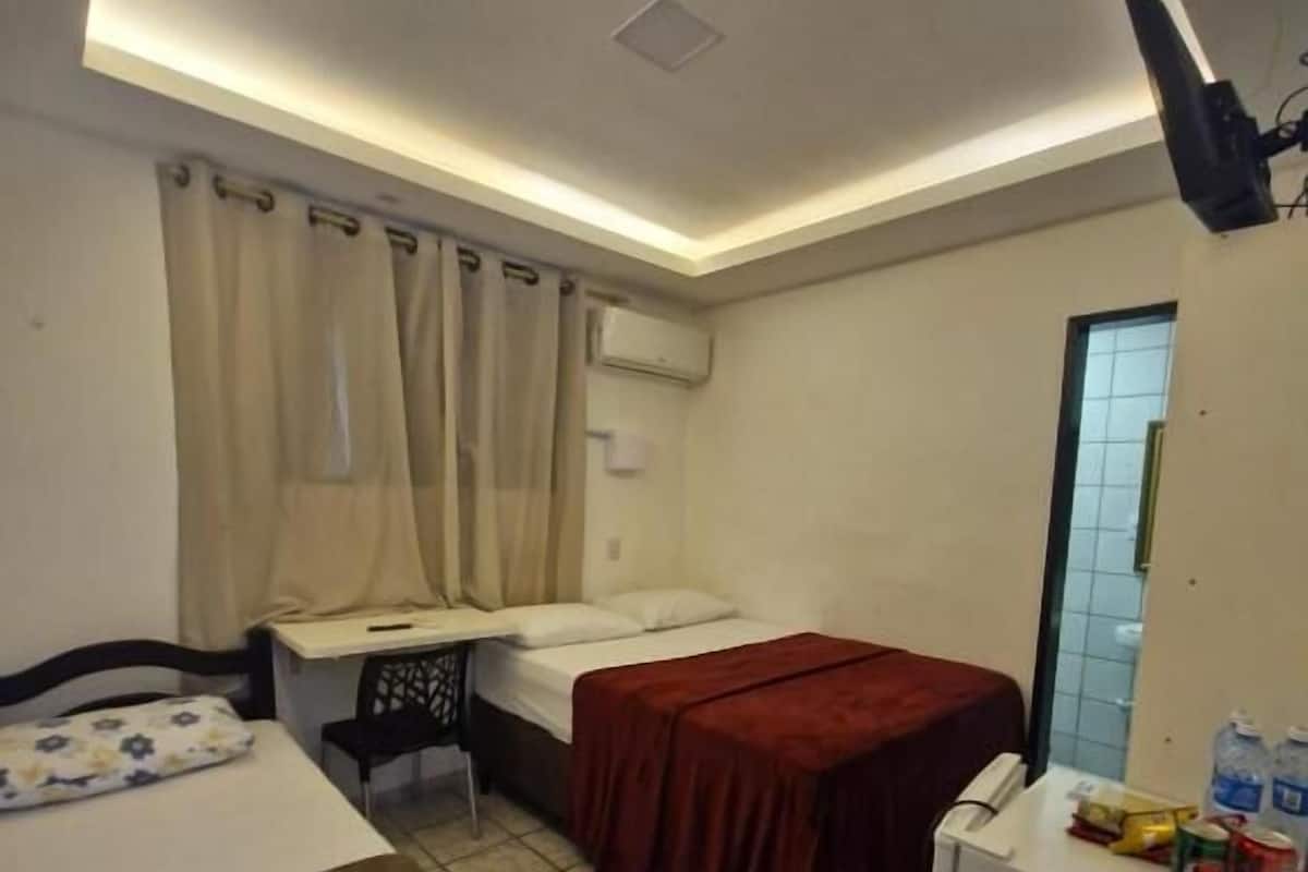 Standard Double Room | Desk, free WiFi