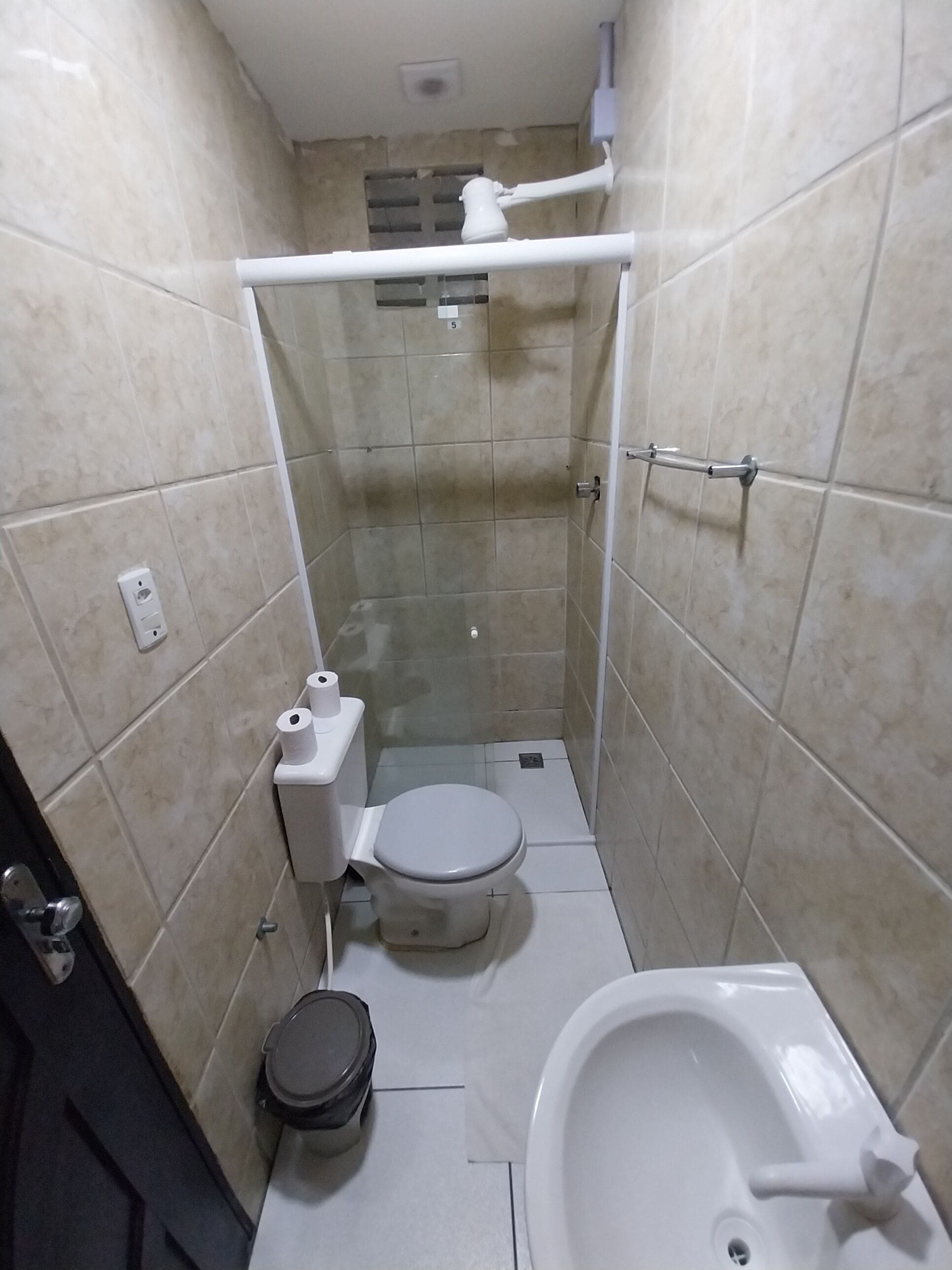 標準四人房 | 浴室