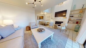 Smart TV, DVD player - Tennis Village 37 - Fully Remodeled - Close to the Beach! (Miramar Beach)