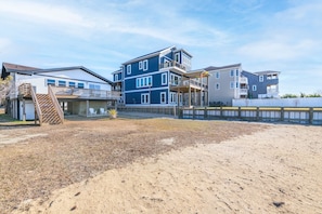 Exterior - Bay Sunsets, King Bed, Fast Wi-fi (Kill Devil Hills)