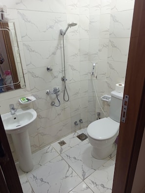 In-room safe, soundproofing - Calista downtown (Cairo Governorate)