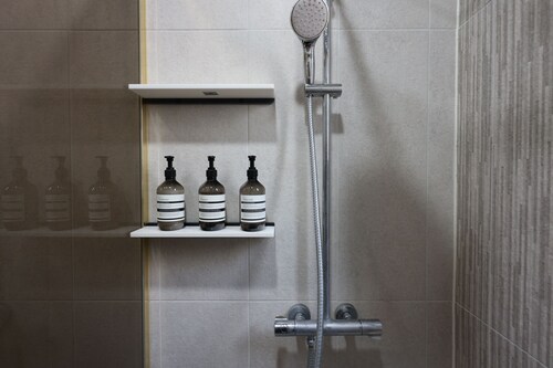 Marvelous 2-bedroom house in welcoming Seoul neighborhood