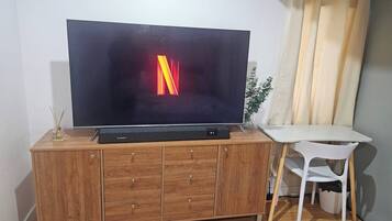 Condo, 2 Bedrooms, Accessible | Room amenity