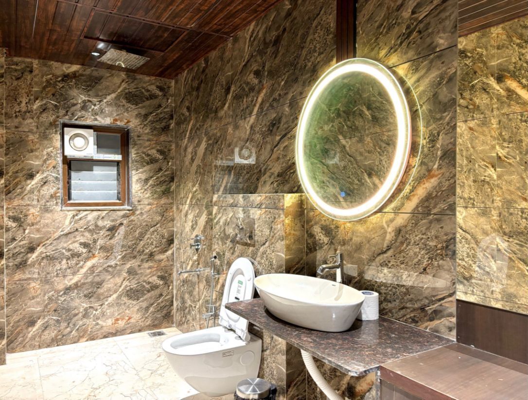 Dusche, Handtücher, Seife, Toilettenpapier