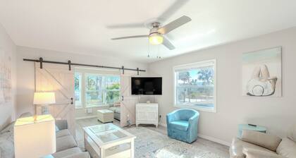 ☀️Private Pool | Steps to Beach | Great Outdoor Spaces | Blue Pearl Manor☀️