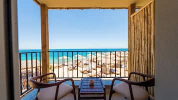 Deluxe Room, Beach View | Terrace/patio