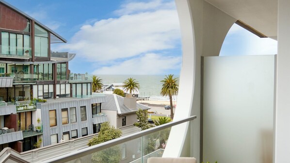 Property grounds - The Halo Port Melbourne Bay and City Views (Port Melbourne)