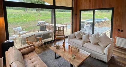 New house with pool only 15 minutes from Pucón Chile