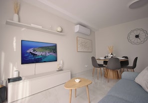 Penthouse, 2 Bedrooms, Kitchen | Living area | Flat-screen TV - Cosy Spacious Penthouse near Qawra Beach (St. Paul's Bay)