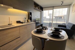 Apartment | Private kitchen - Oceana Suites Ñuñoa (Santiago)