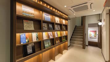 Standard Double Room, 1 Queen Bed, Non Smoking, Housekeeping | Premium bedding, down comforters, pillowtop beds, free WiFi