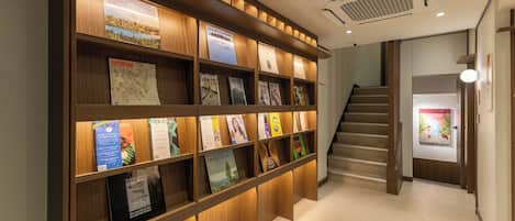 Standard Double Room, 1 Queen Bed, Non Smoking, Housekeeping | Premium bedding, down comforters, pillowtop beds, free WiFi