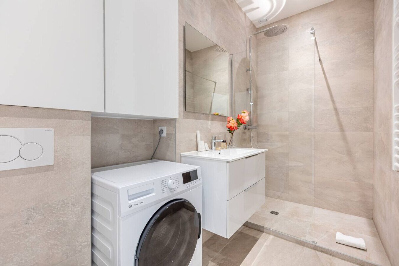 Hair dryer, towels