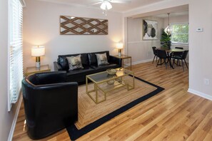 Living area - Work-Friendly 1BR Near Airport (Charlotte)