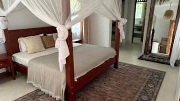 6 bedrooms, iron/ironing board, WiFi, bed sheets
