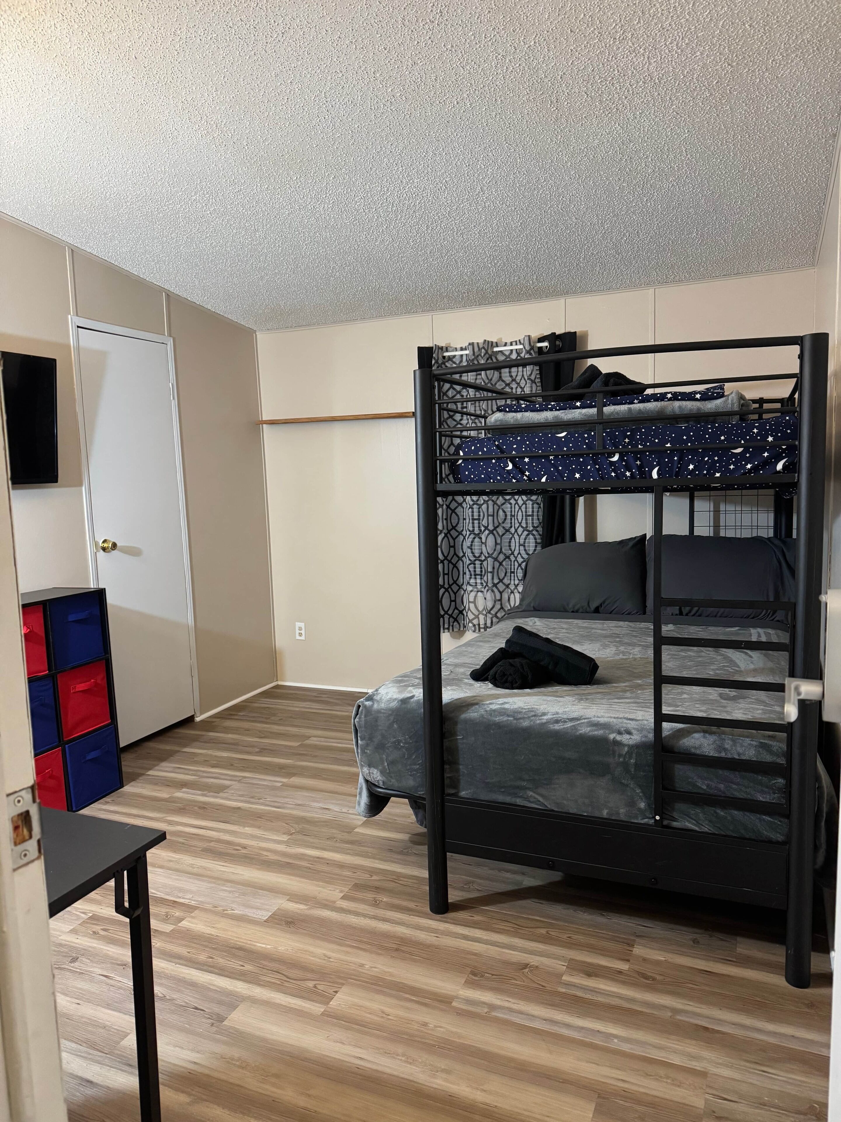 Wifi gratis y ropa de cama 