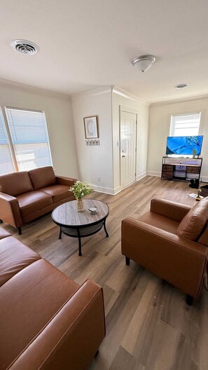 Smart TV - Modern 2-bedroom townhome in Greenwood, SC where comfort meets convenience. (Greenwood)