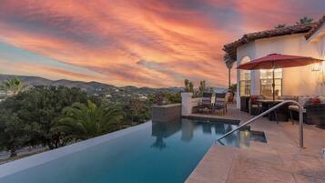 Piscina externa, piscina aquecida