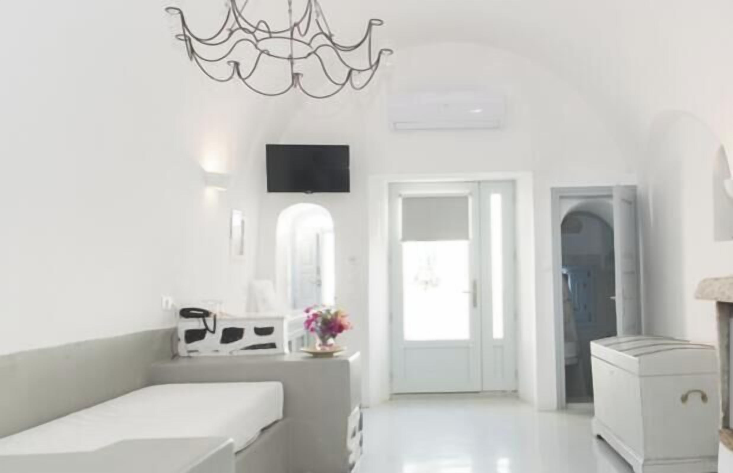 In-room safe, blackout curtains, soundproofing, iron/ironing board