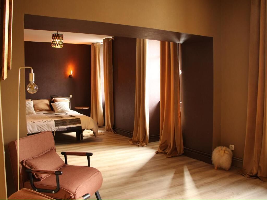 Double Room, 1 King Bed