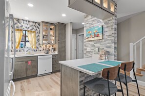 Fridge, microwave, oven, stovetop - 🌞Walk to Beach | Steps to Pool | Misty Cove 206- Misty Cove Escape⛱️ (Miramar Beach)