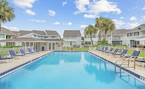 Pool - 🌞Walk to Beach | Steps to Pool | Misty Cove 206- Misty Cove Escape⛱️ (Miramar Beach)