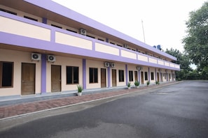 Exterior - Mekarsari Hotel By ARBA (Cileungsi)