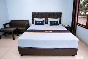 Deluxe-herbergi með tvíbreiðu rúmi | Skrifborð, rúmföt