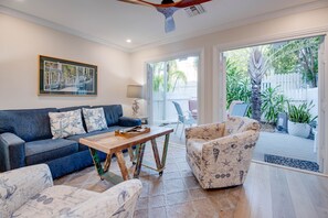 Living area - Angel Fish Cove | Updated Townhome Retreat Near Duval (Key West)