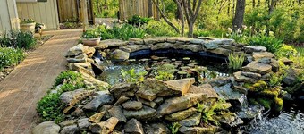 3BR/3.5BA Secluded Aqua-Eden Nature Manor; Ensuite Dual-Spas on 60 Scenic Acres