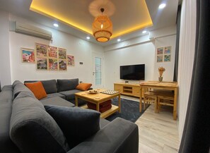 Smart TV - Comfortable and modern apart hotel within walking distance of Sultanahmet. (İstanbul)