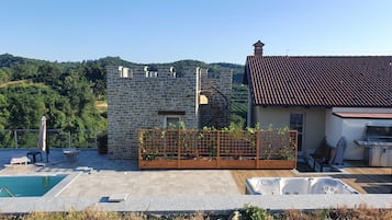 BBQ/picnic area