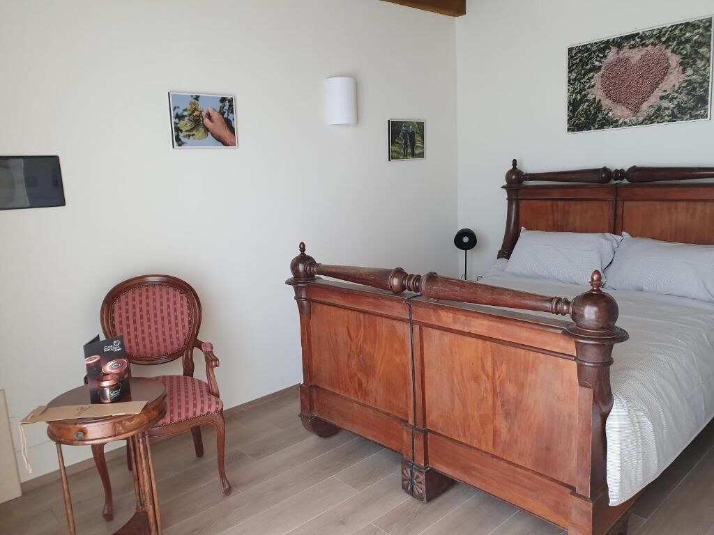 Double Room, Patio, Garden View | Blackout drapes, iron/ironing board, free WiFi