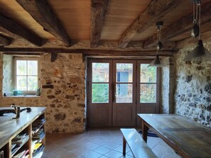Interior - Beautiful old house in the heart of one of France's most beautiful villages (Saint-Jean-de-Côle)