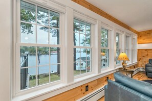 Interior - The Weirs Retreat on Lake Winnipesaukee (Laconia)