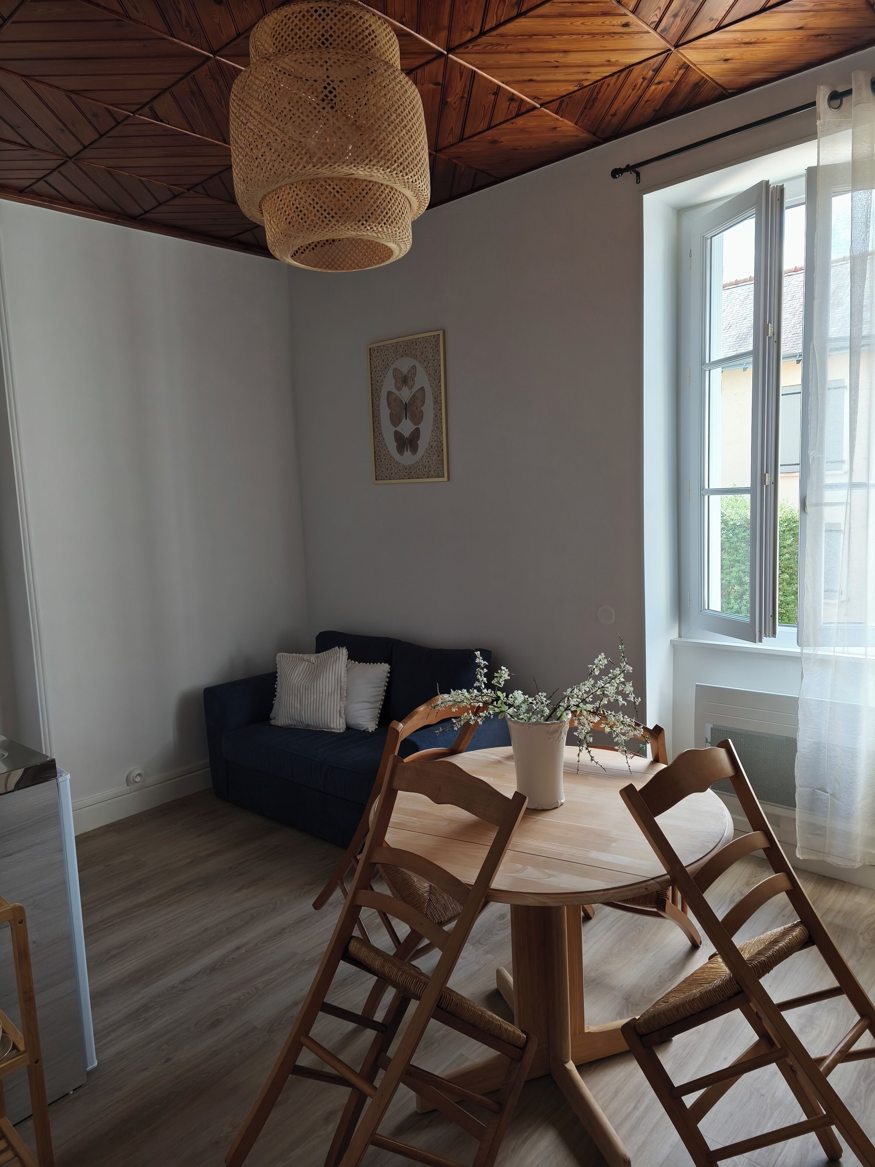 Classic Studio, Non Smoking | Living area