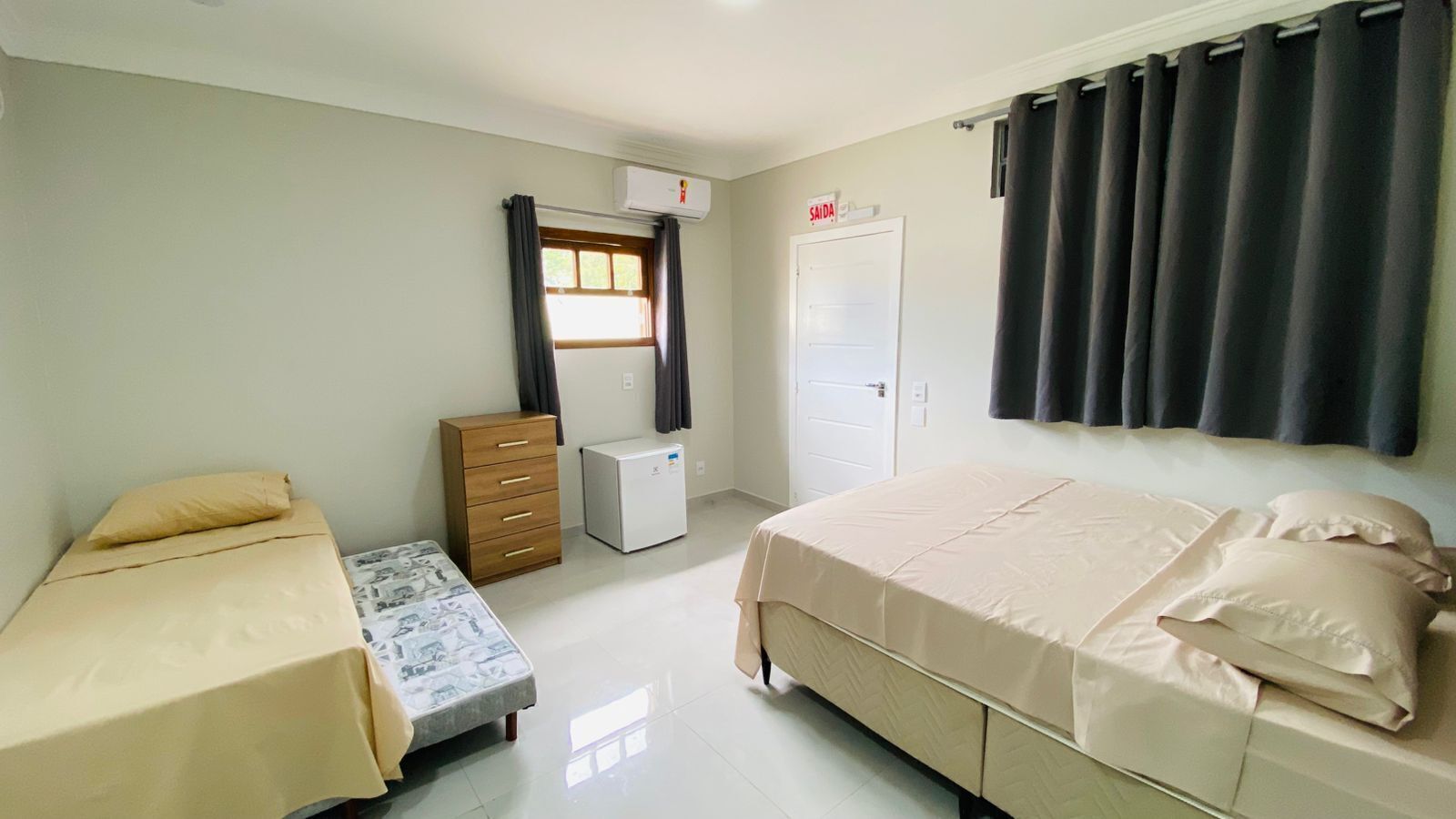 Appartement Familial, vue cour intérieure