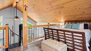 2 bedrooms, free WiFi, bed sheets - Jax Joint - Pet Friendly - perfect family vacation spot! (Crane Hill)