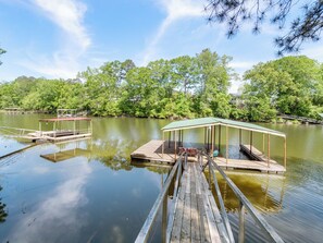Property grounds - Jax Joint - Pet Friendly - perfect family vacation spot! (Crane Hill)